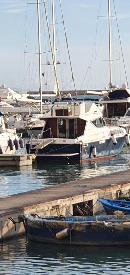 Hotel Salerno Yacht Exterior foto