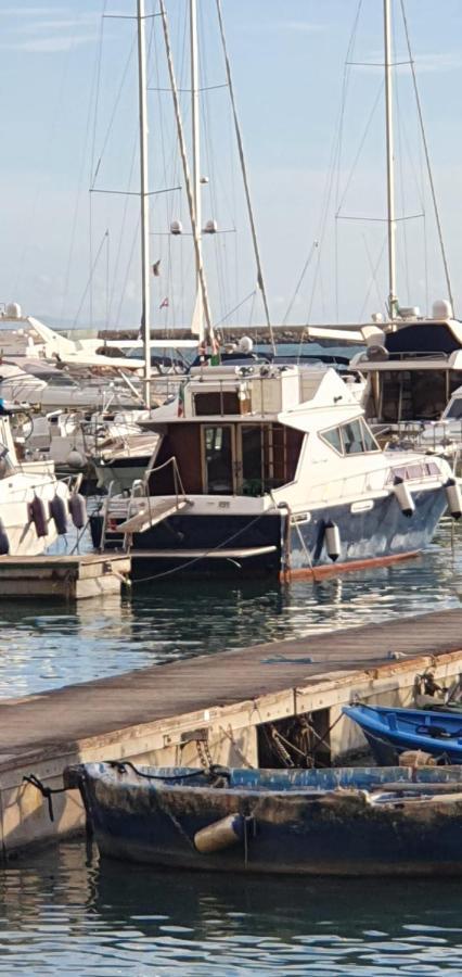 Hotel Salerno Yacht Exterior foto